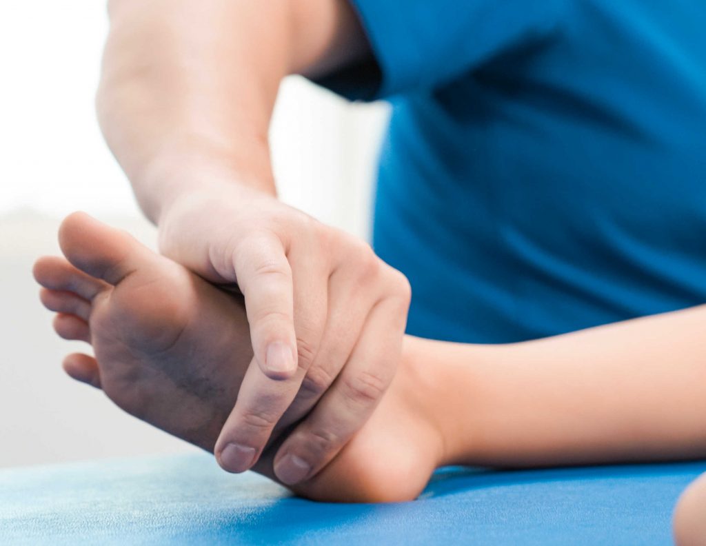 Foot Manipulation to address hip Pain